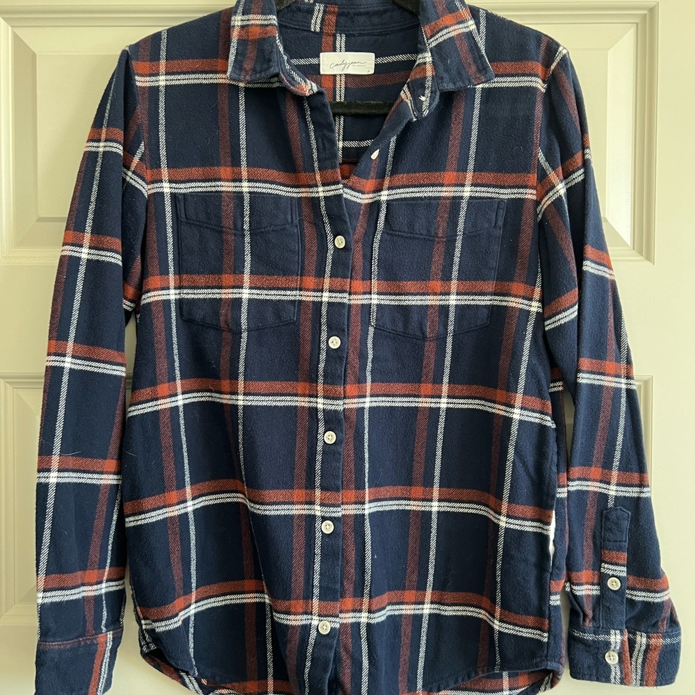 Carly Jean Los Angeles Navy and Red Plaid Button Down Flannel